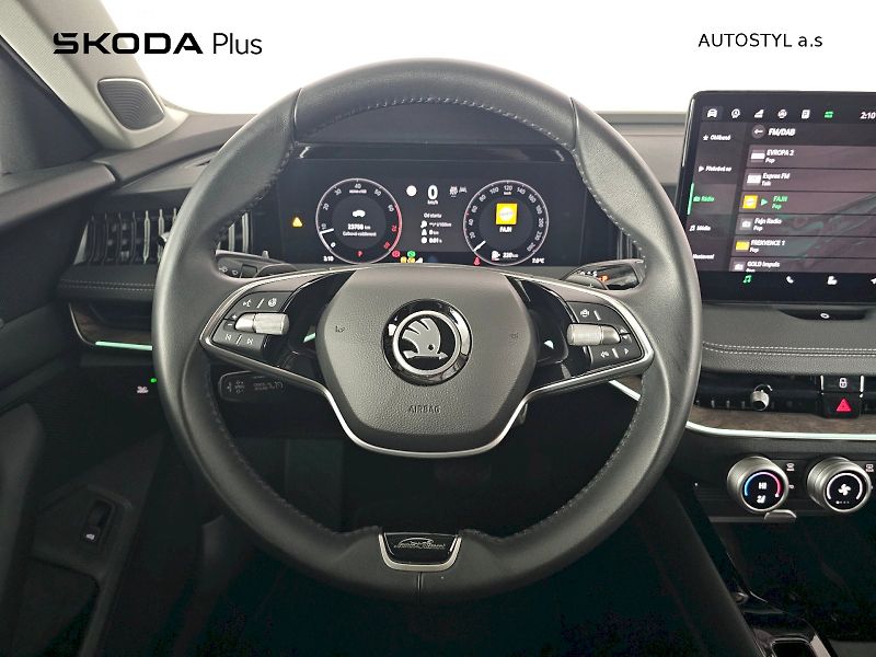 Škoda Superb (2024) 2.0TSI 195kW 4x4 DSG LAURIN A - fotka 5 z 30