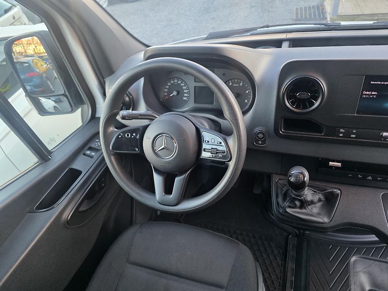 Mercedes-Benz Sprinter 200CDI Navigace Kamera  - fotka 16 z 34