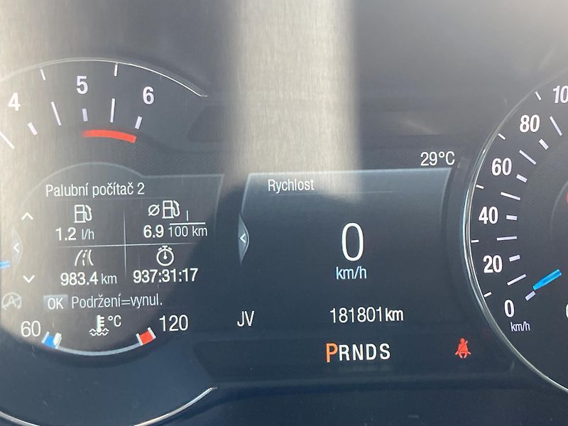 Ford S-MAX (2018) 2.0 TDCi Titanium, 7míst - fotka 22 z 42