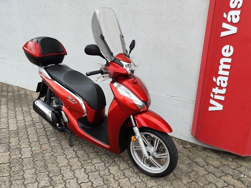 Honda SH 300i 1 - fotka 2 z 13