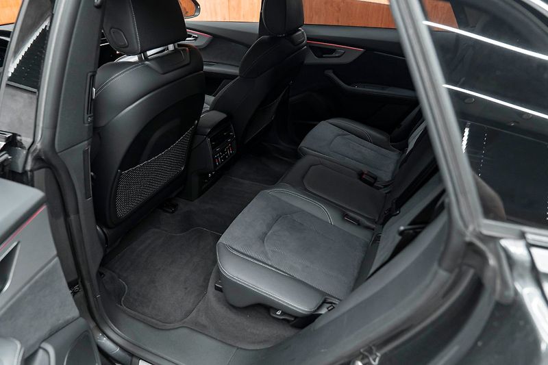 Audi SQ8 - fotka 17 z 21