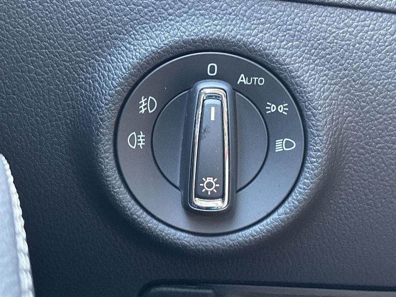 Škoda Superb (2024) Combi 2.0 TDI 4x4 DSG Scout - fotka 17 z 33