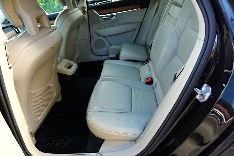 Volvo V90 (2019) INSCRIPTION POLESTAR 2,0D5 173 - fotka 26 z 60