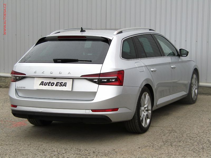 Škoda Superb (2019) 2.0 TDi, ČR, Style, DSG, LED - fotka 4 z 23