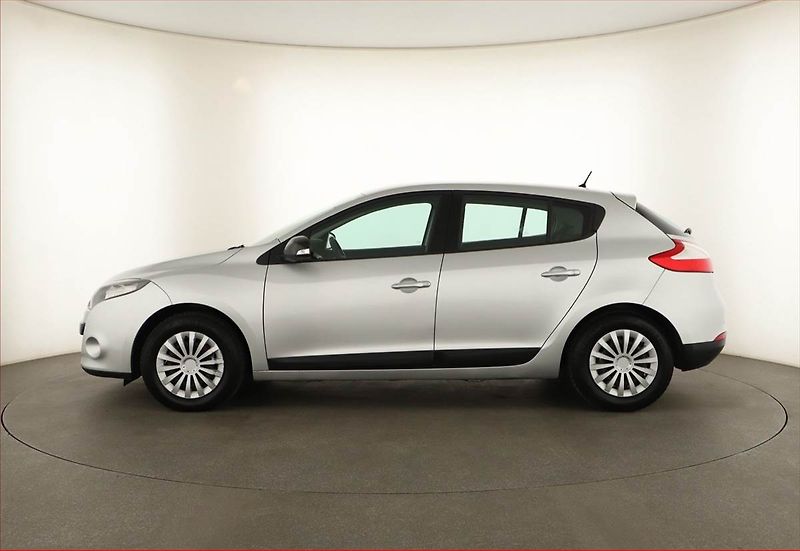 Renault Mégane (2011) 1.5 dCi, jezdí dobře - fotka 3 z 15