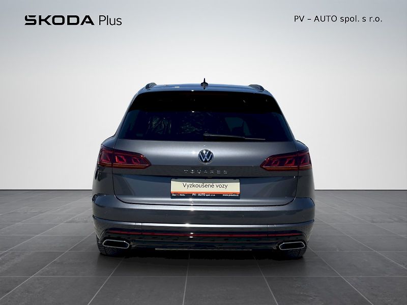 Volkswagen Touareg (2023) R-Line 3.0 TDI 210 kW V6 4Moti - fotka 28 z 35