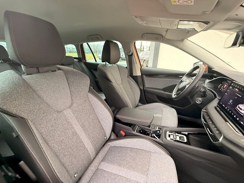 Škoda Octavia (2025) COMBI TOP SELECTION 1,5 TSI M- - fotka 18 z 32
