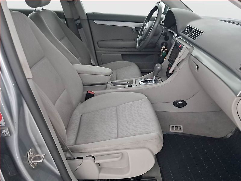 Audi A4 (2005) 2.0 TDI, Automat, nová STK - fotka 9 z 17
