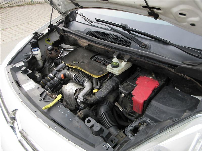 Citroën Berlingo 1,6 HDi 73Kw, 5míst, Klima, Te - fotka 30 z 31