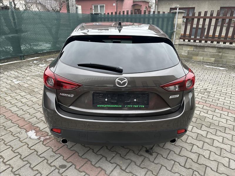 Mazda 3 2,0 G120 - fotka 6 z 24