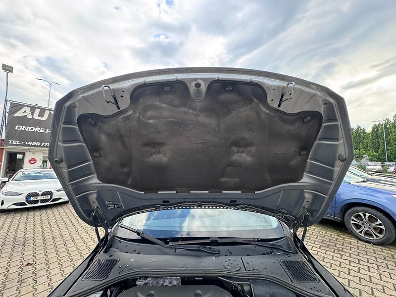 Volvo V60 (2016) D2 2,0D 88 KW TAŽNÉ - fotka 43 z 48