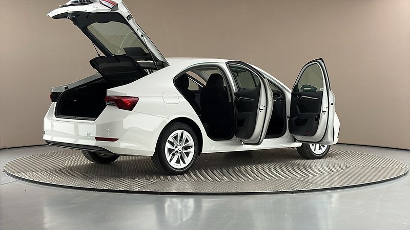 Škoda Octavia 1.5 TSI E-Tec DSG Style - fotka 6 z 27