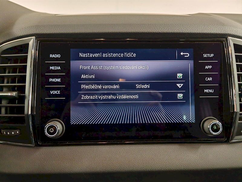 Škoda Karoq (2019) 1.6 TDI 85 kW Ambition - fotka 10 z 27