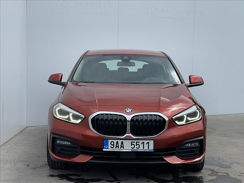 BMW Řada 1 2,0 118d A8 LED+PDC+ACC - fotka 20 z 22