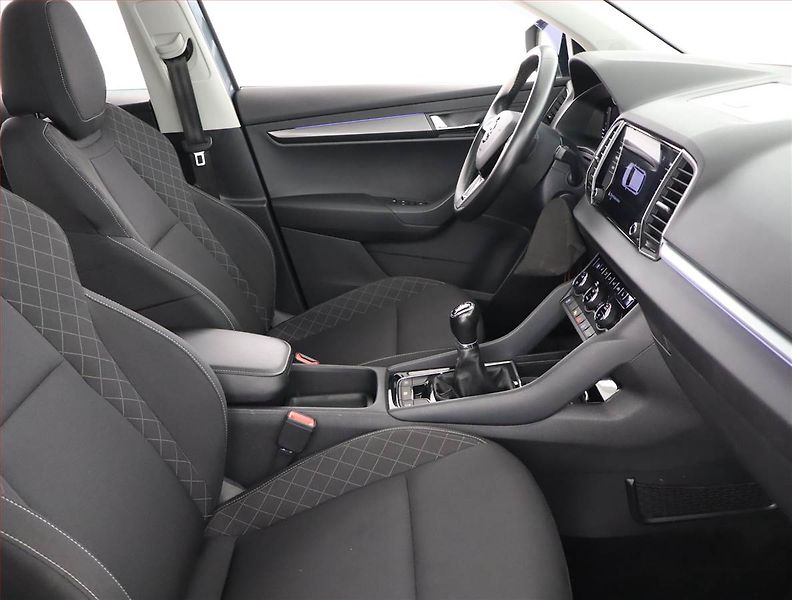 Škoda Karoq (2019) 2.0 TDI, Serv.kniha, Navi - fotka 9 z 21