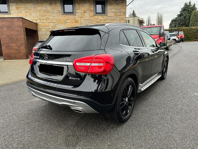Mercedes-Benz GLA 220 CDI 4 MATIC 125 kW - fotka 4 z 17