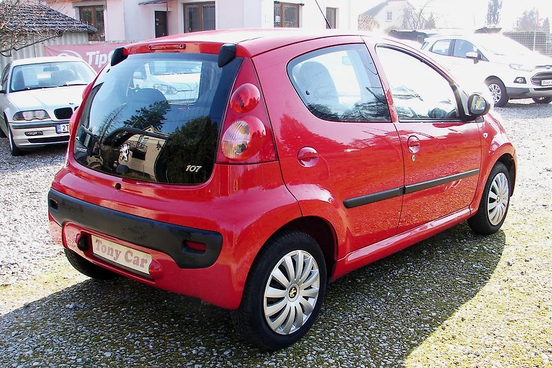 Peugeot 107 1.0i 68PS 5-dv. KLIMA-ZADÁNO! - fotka 6 z 31