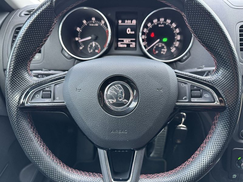 Škoda Yeti (2015) 1.4TSi DSG 92kW Monte Carlo - fotka 7 z 50