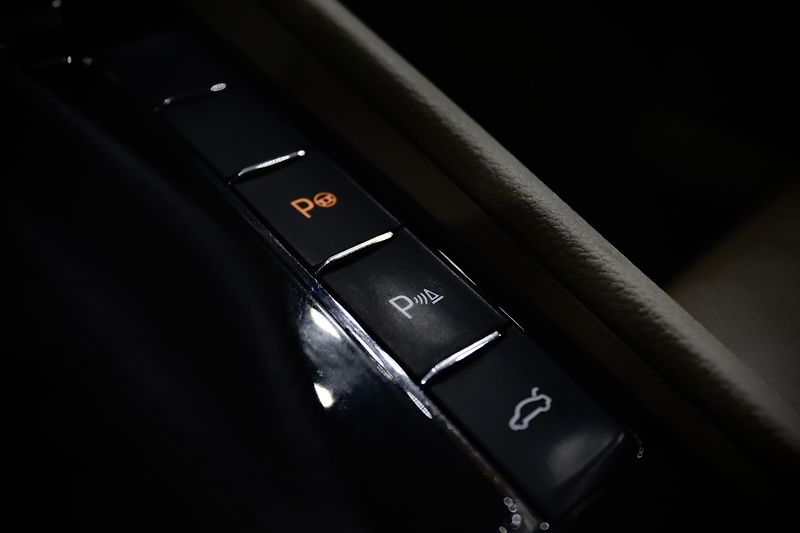 Škoda Superb 3 2.0 TDI 140 kW DSG L&K - fotka 27 z 49
