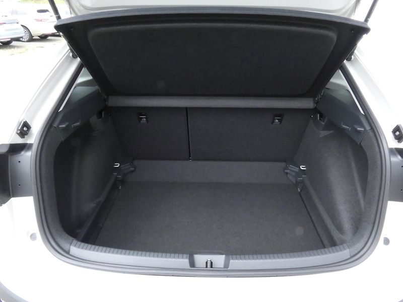 Volkswagen Taigo Style 1,0 TSI 85 kW 7DSG - fotka 15 z 30