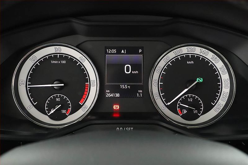 Škoda Superb (2016) 2.0 TDI 4x4, 4X4, Automat - fotka 9 z 20