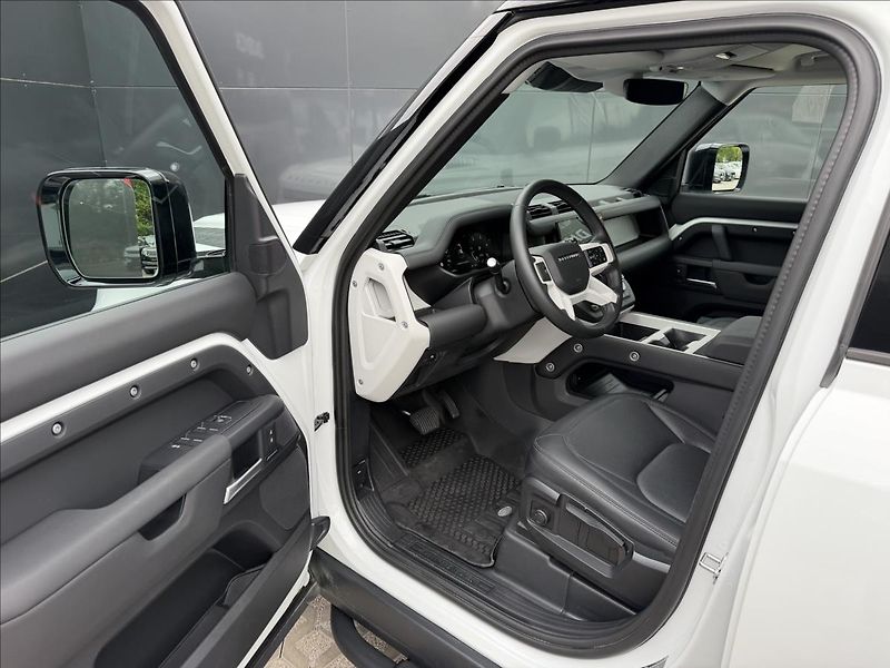 Land Rover Defender 3,0 110 D200 MHEV S ZÁRUKA - fotka 9 z 39