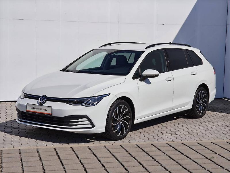 Volkswagen Golf Life 6G 1,0TSi - fotka 1 z 22