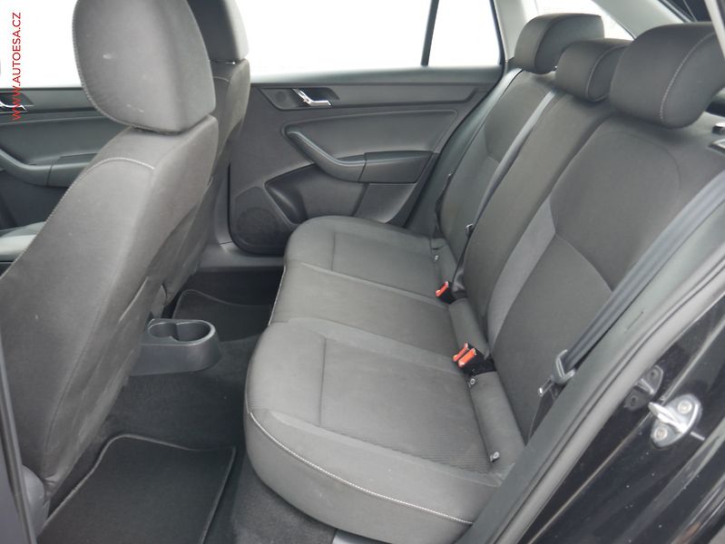 Škoda Rapid (2013) 1.6TDi, Ambition, STK4/28 - fotka 10 z 19