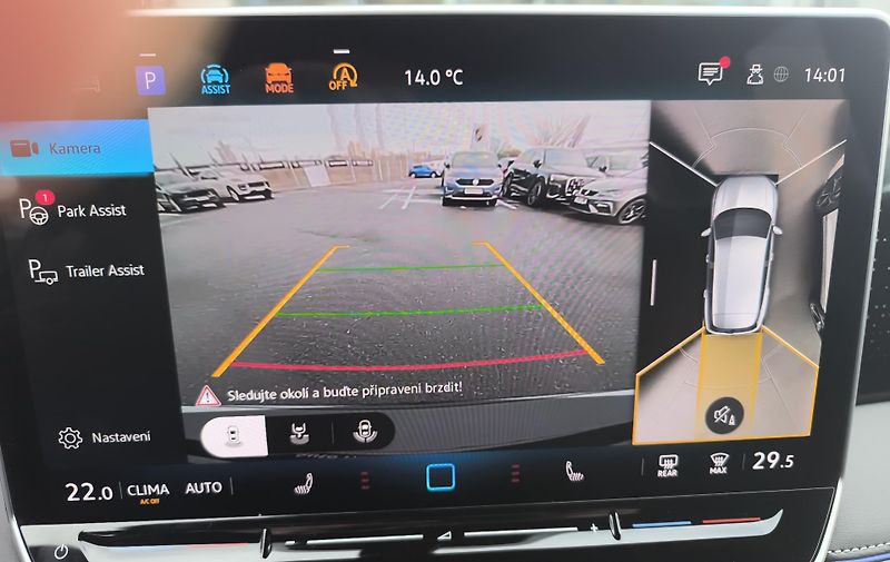 Volkswagen Tiguan R-Line 1,5 eTSI 110 kW mHEV - fotka 17 z 23