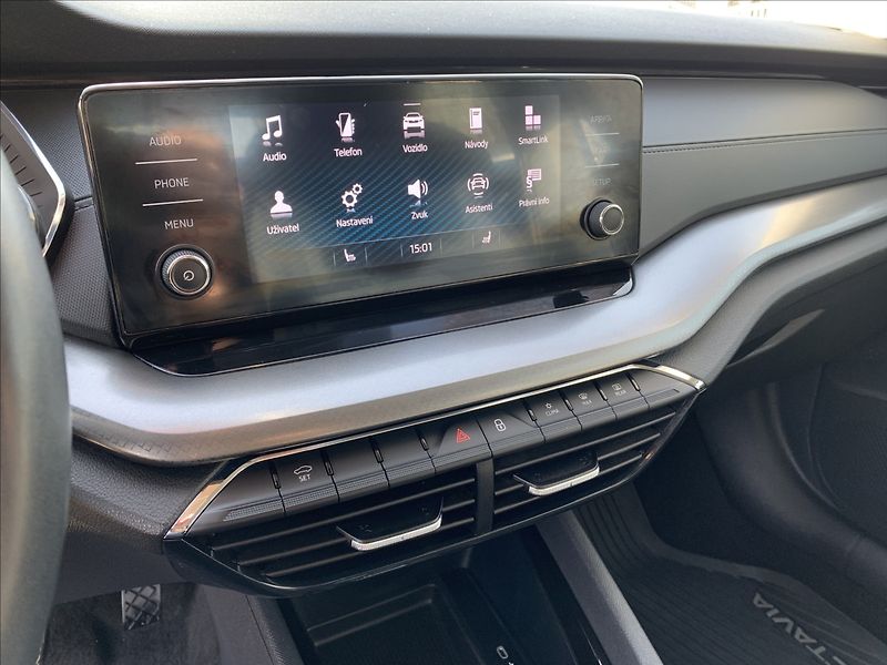 Škoda Octavia 1,0 TSI DSG AMB.,1.MAJITEL,ČR, - fotka 14 z 21