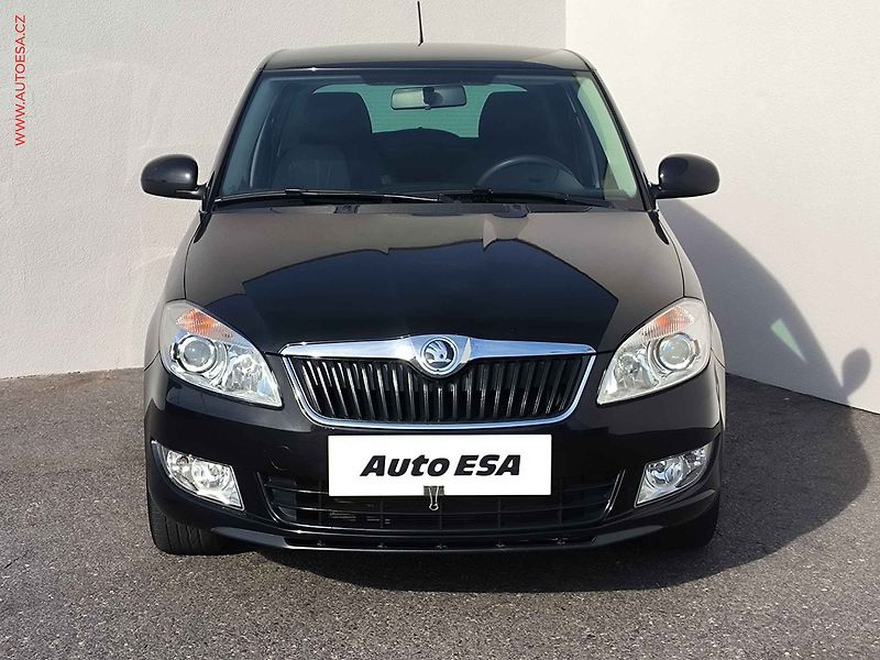 Škoda Fabia (2013) 1.2 TSi, Ambition Fresh - fotka 2 z 16