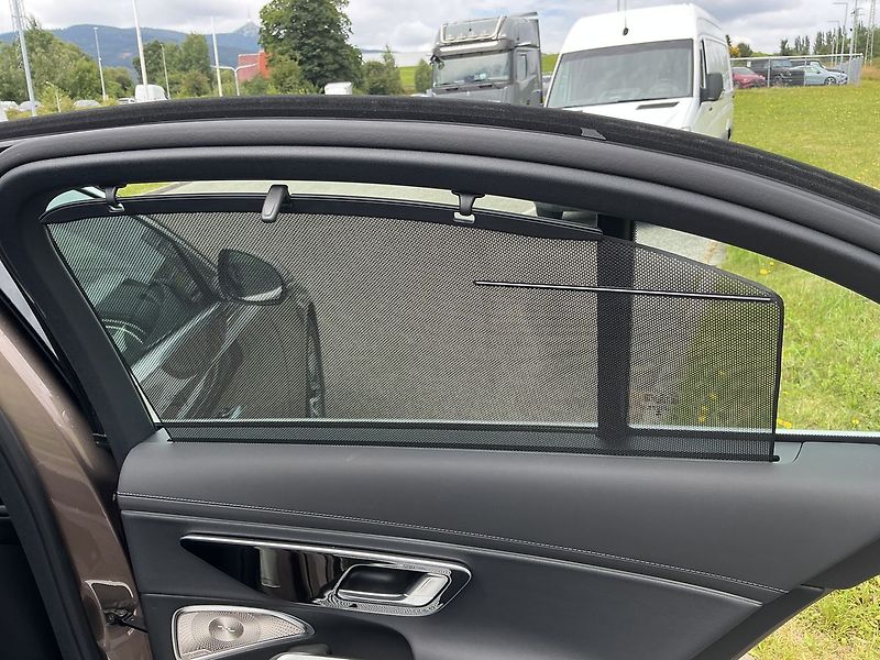 Mercedes-Benz Třídy E 450 d AMG 4MATIC - fotka 20 z 27