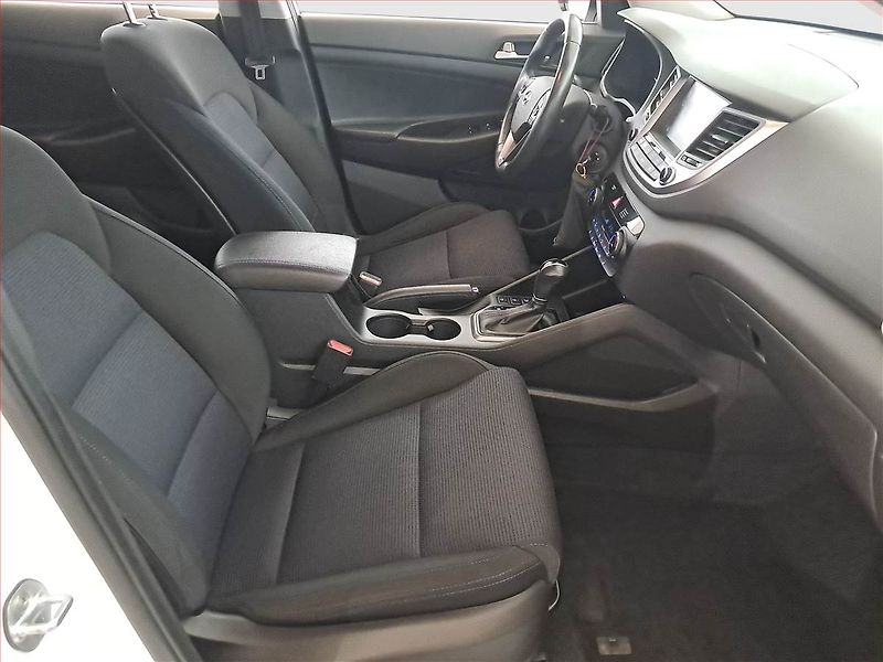 Hyundai Tucson (2016) 1.7 CRDi, Automat, Tempomat - fotka 9 z 17
