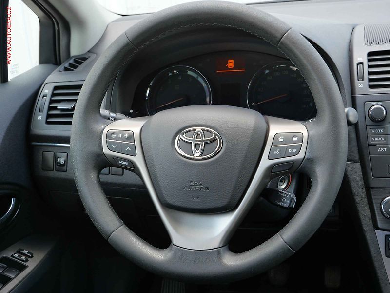 Toyota Avensis (2009) 1.8i, ČR, AC - fotka 13 z 19