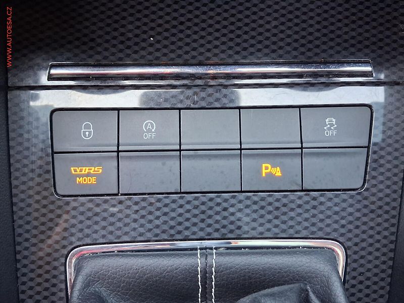 Škoda Octavia (2014) 2.0 TDi, RS - fotka 17 z 23