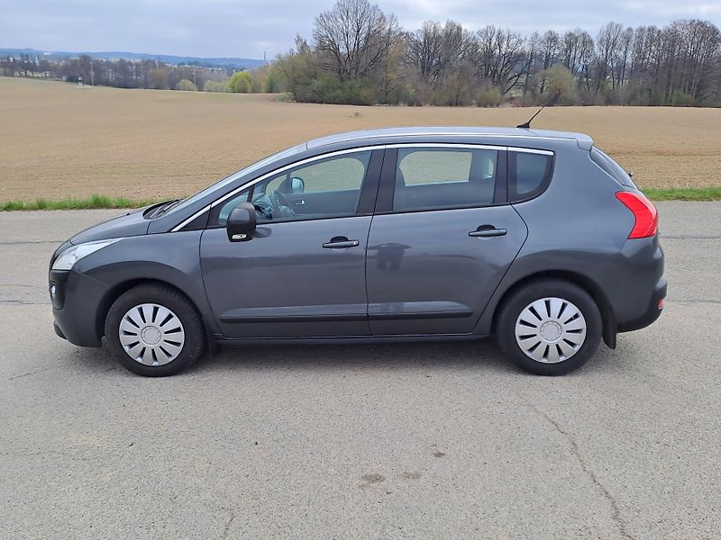 Peugeot 3008 (2010) 1.6 HDi - fotka 8 z 28