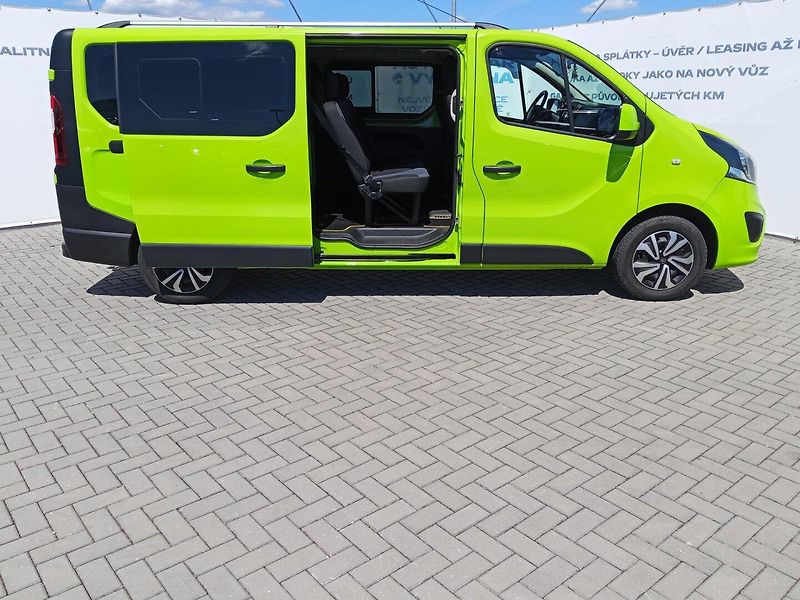 Opel Vivaro (2015) Tažné, 8-míst,  ČR, Long! - fotka 8 z 26