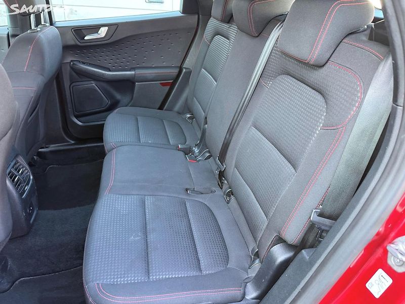 Ford Kuga 2,0 EcoBlue ST Line - fotka 24 z 29