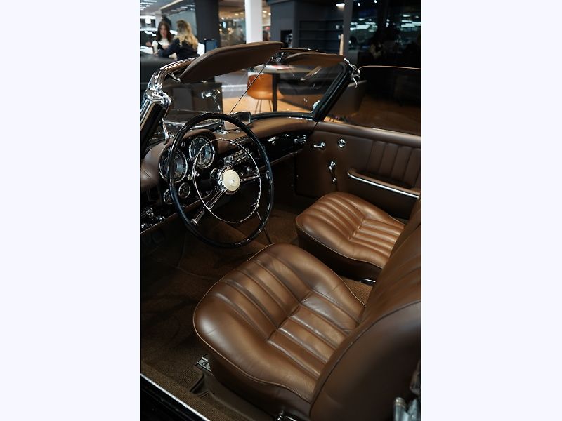Mercedes-Benz 190 SL (W121) - fotka 3 z 14
