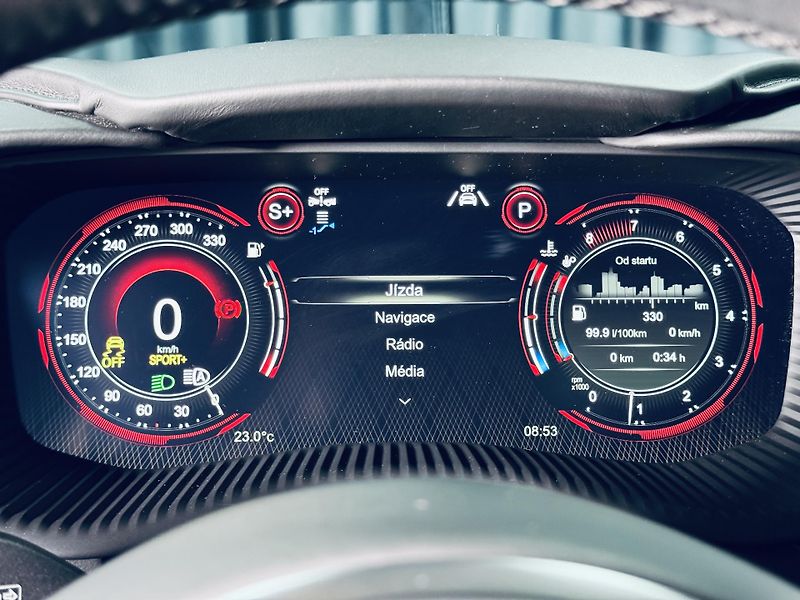 Aston Martin DBX (2021) 550*AIR*XENON.GREY*TOP - fotka 25 z 48