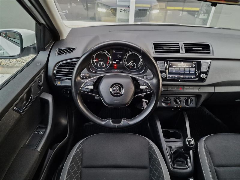Škoda Fabia 1.0 TSI 70kW Combi Tour,1.Maj - fotka 12 z 47