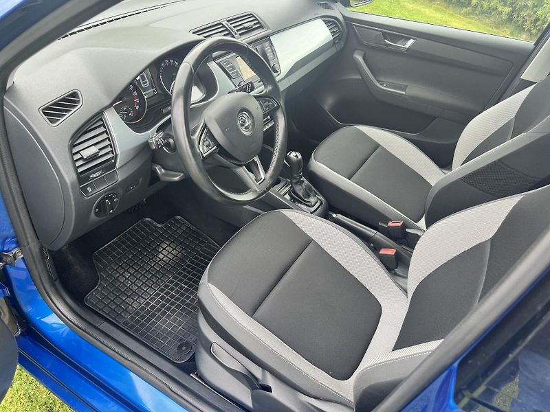Škoda Fabia 1.4TDI 66KW,DSG,FRONT ASSIST - fotka 11 z 46