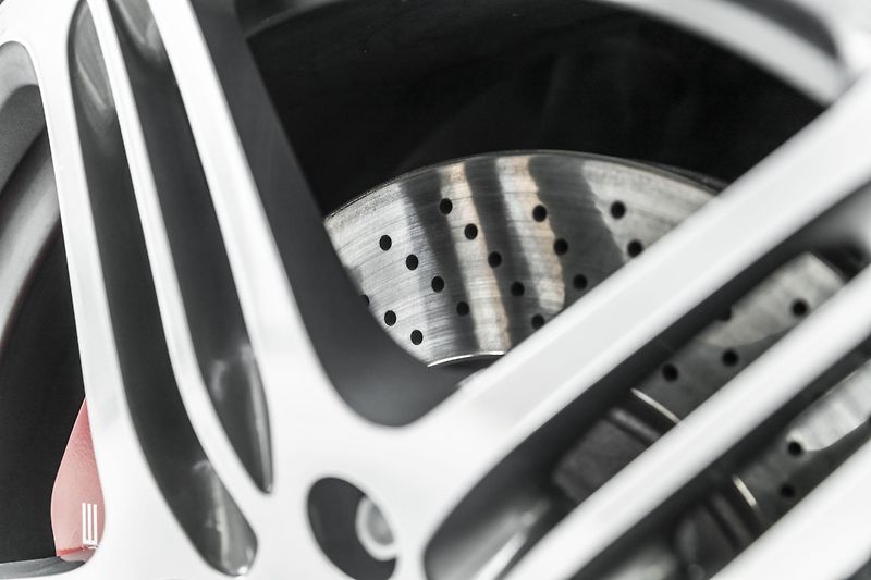 Porsche 911 911 Turbo Coupé*Bose - fotka 13 z 51