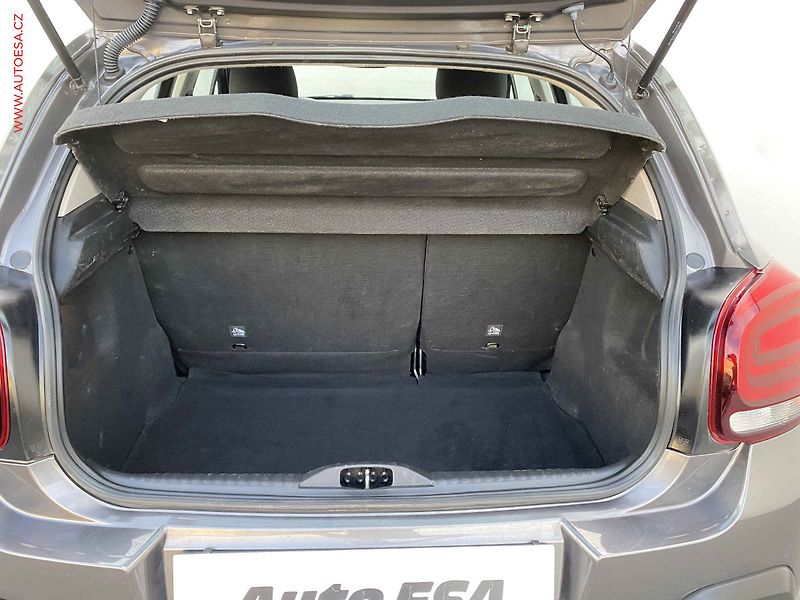 Citroën C3 (2022) 1.2 PT, Feel, navi - fotka 7 z 16