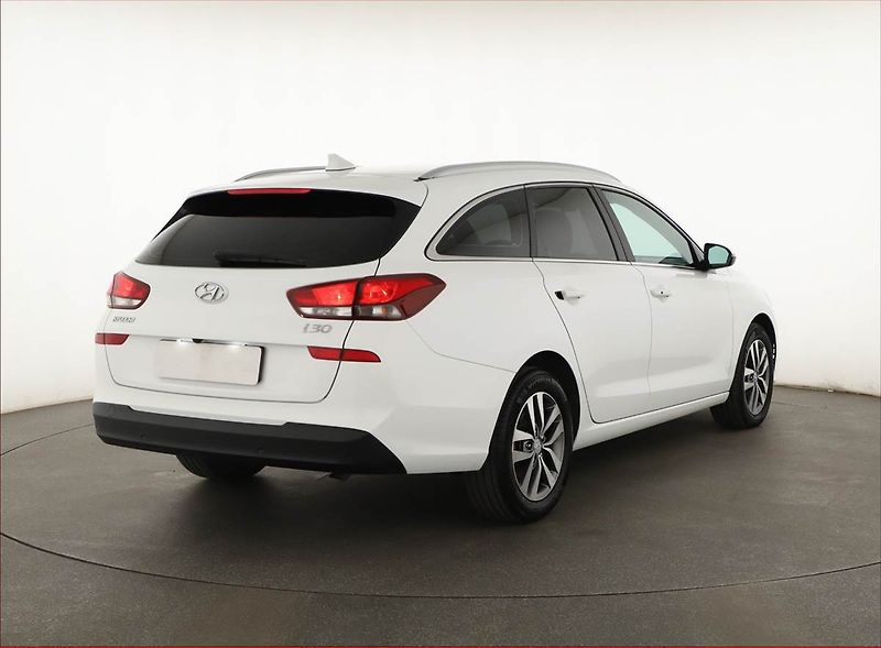 Hyundai i30 (2020) 1.6 CRDi, Automat, Navi - fotka 5 z 20