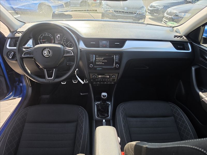 Škoda Rapid 1,0 TSi 70KW Drive NAVI ALU - fotka 24 z 40
