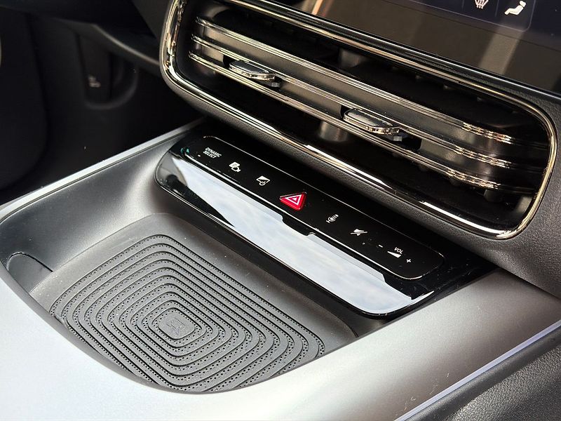 Mercedes-Benz CLA 200 - fotka 30 z 34