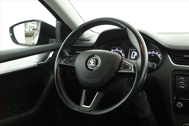 Škoda Octavia (2018) 1.4 TSI, ČR,1.maj, Tempomat - fotka 8 z 14