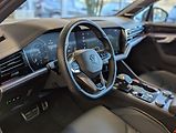Volkswagen Touareg TDI 210kW R-Line Vzduch Pano H - náhled 10