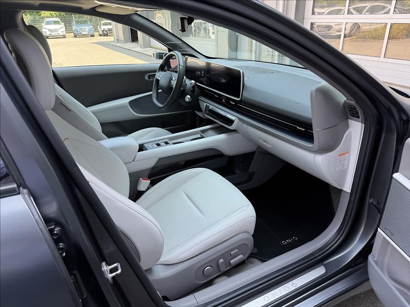 Hyundai Ioniq 6 Power 77kWh 4x4  Premium PNRM - fotka 12 z 25